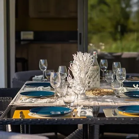 La Grange De La Rive Hotell 4*